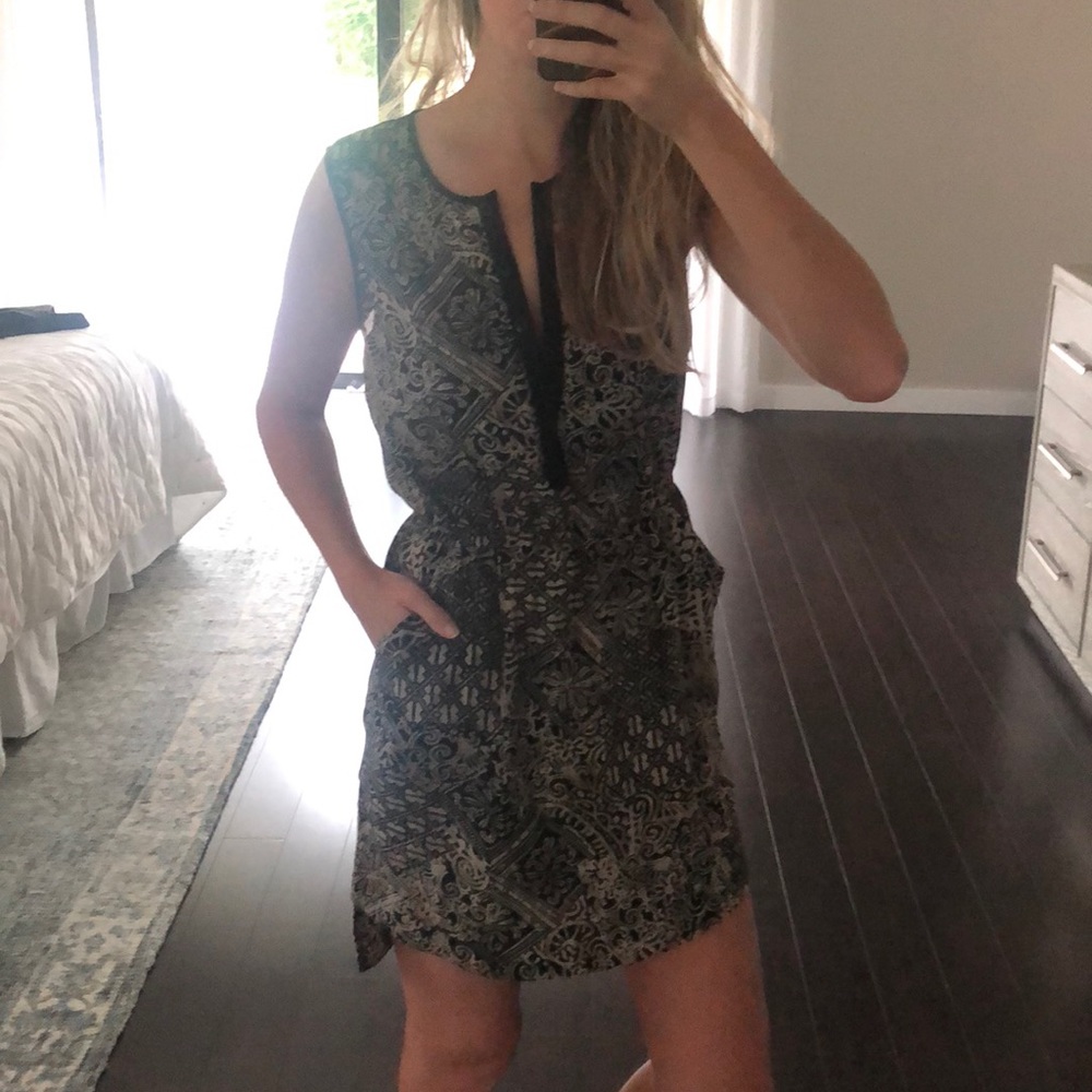 Cops Sleeveless Tropical Print Dress